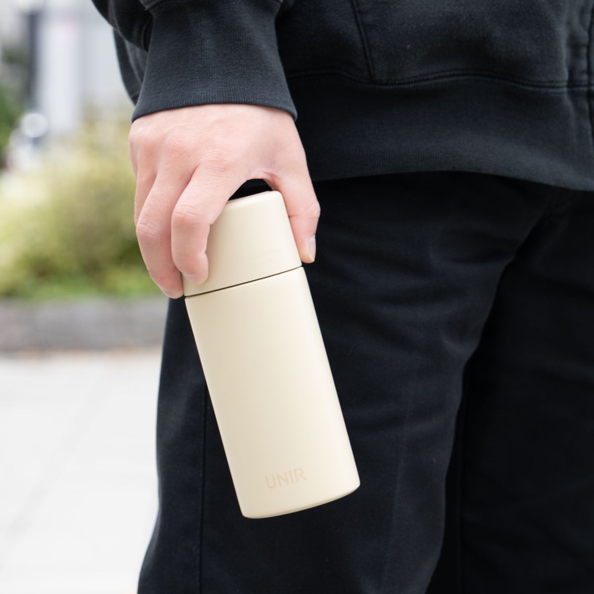 UNIR (ユニール) 洗いやすい シームレスボトル パッキン一体型 700ml オフホワイト ASLB-700OW