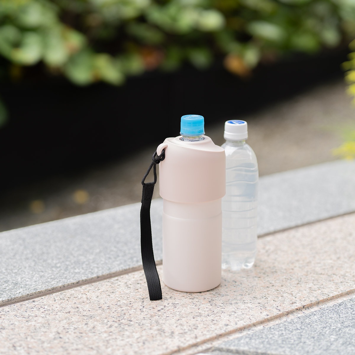 BOTTLE in BOTTLE（ボトルインボトル）ペットボトルホルダー  Aタイプ Bタイプ ストラップ付き ABIB-A-B