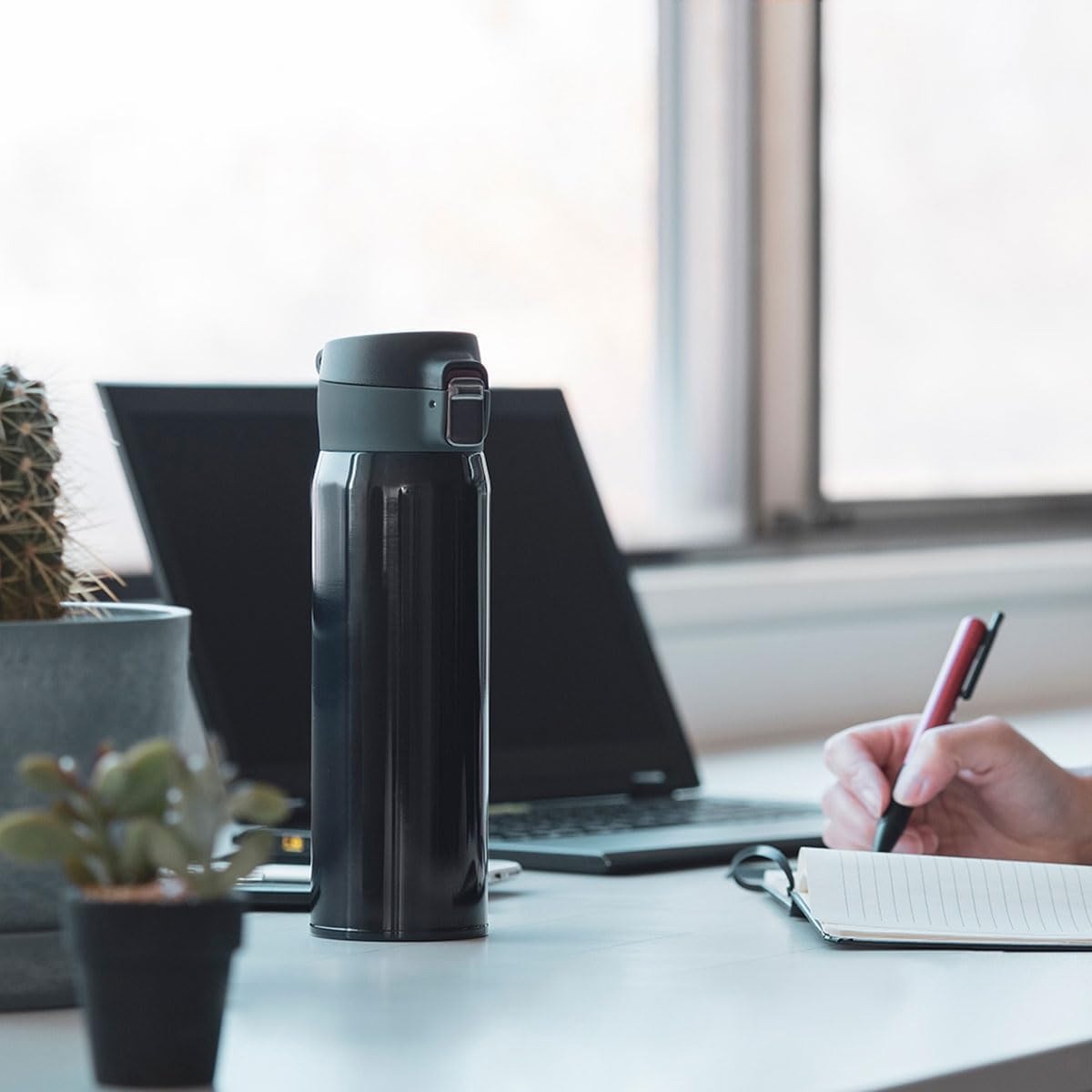 Airlist（エアリスト）分解できる 超軽量ワンタッチボトル 800ml ネイビー AREW-800NV