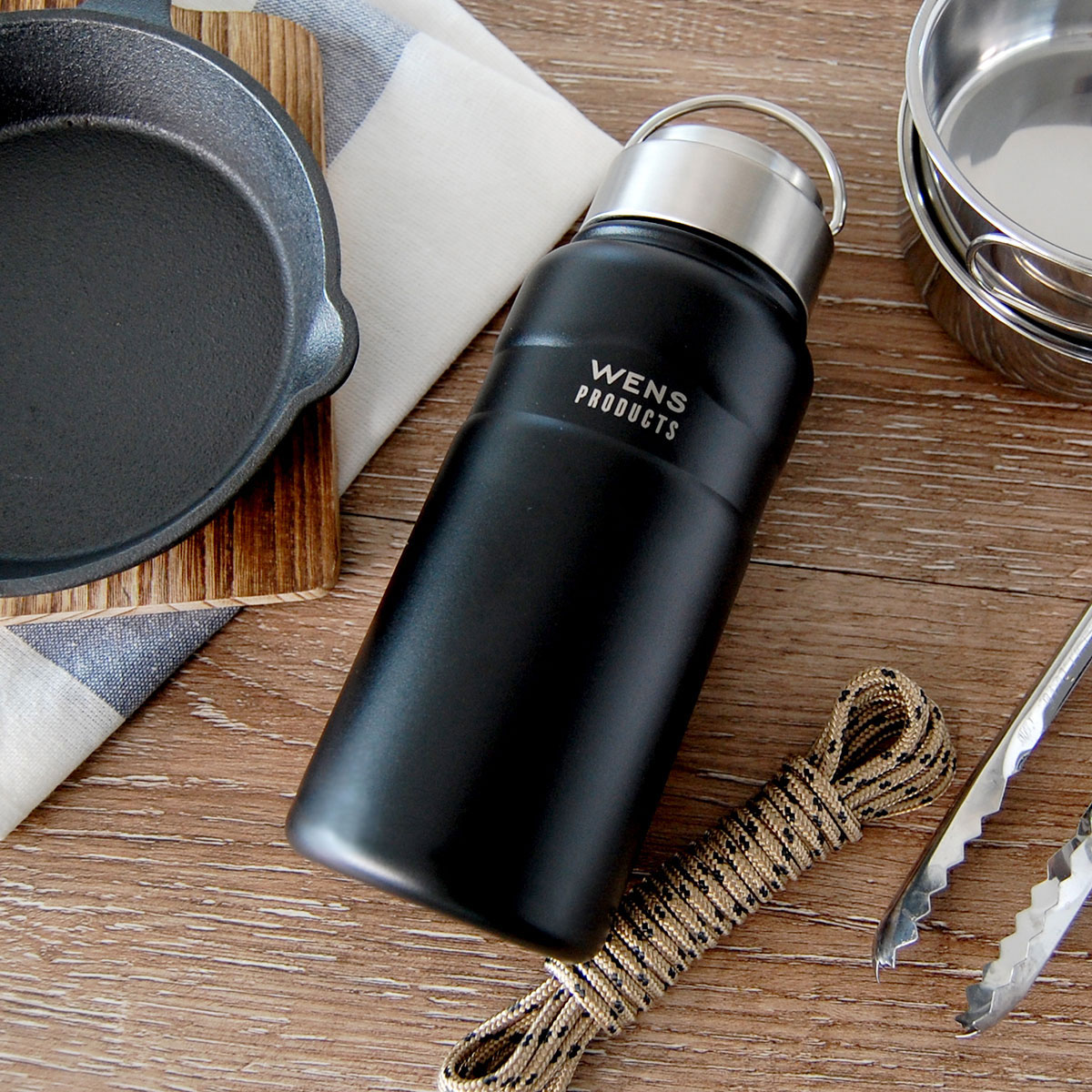 WENS（ウェンズ）ハンドル付きスクリューボトル 700ml ホワイト