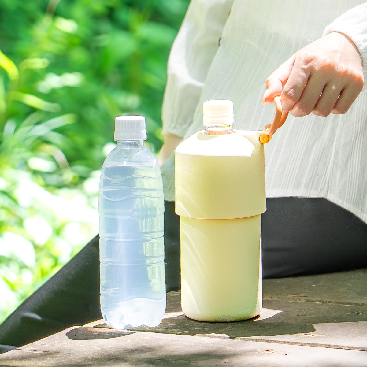 BOTTLE in BOTTLE(ボトルインボトル) ペットボトルホルダー E2タイプ 折りたたみハンドル付き ABIB-E2シリーズ