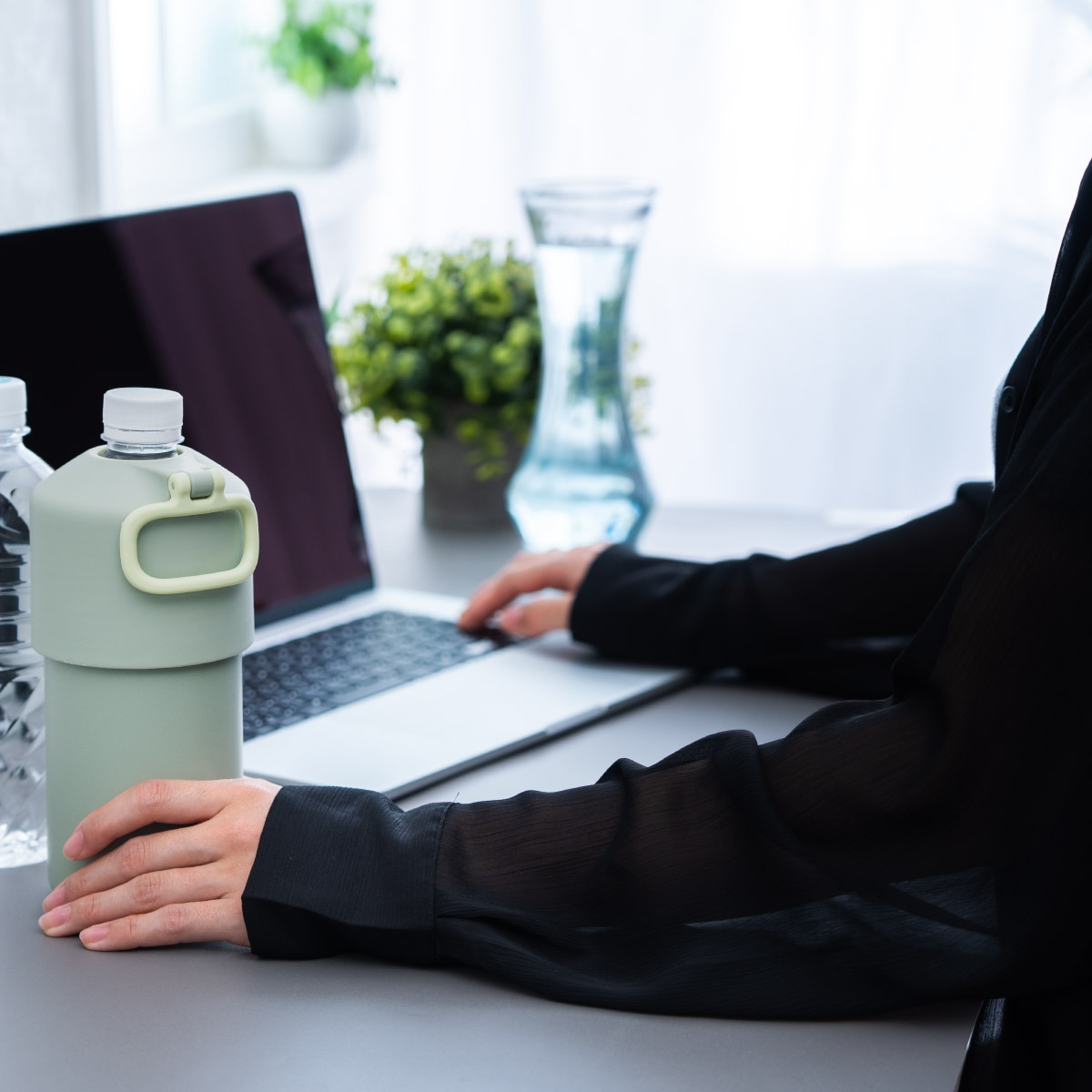 24個入り BOTTLE in BOTTLE（ボトルインボトル） ペットボトルホルダー E2タイプ 折りたたみハンドル付き  ABIB-E2シリーズ