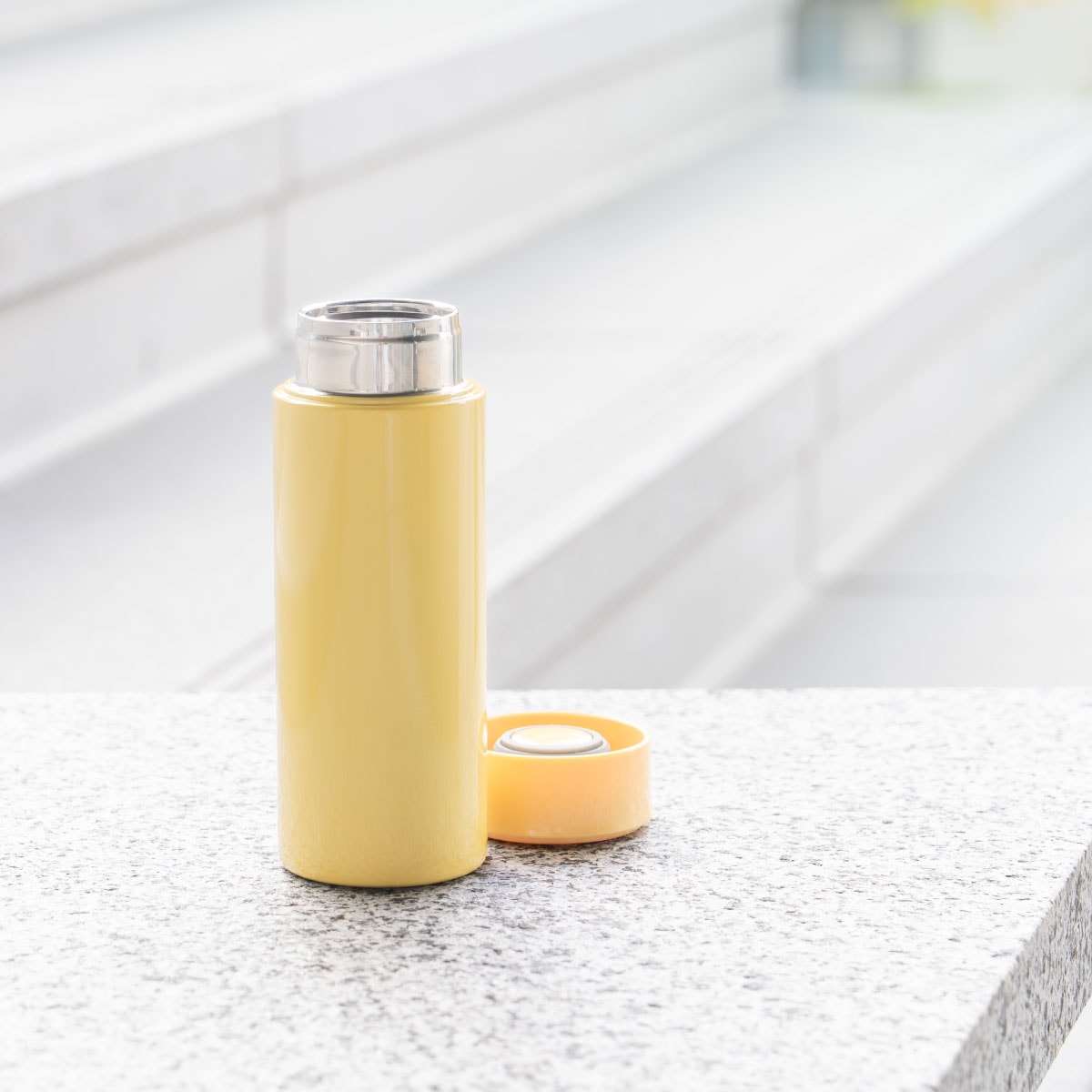 Airlist(エアリスト)超軽量スリムボトル 700ml ガンメタ ARSS-700GM