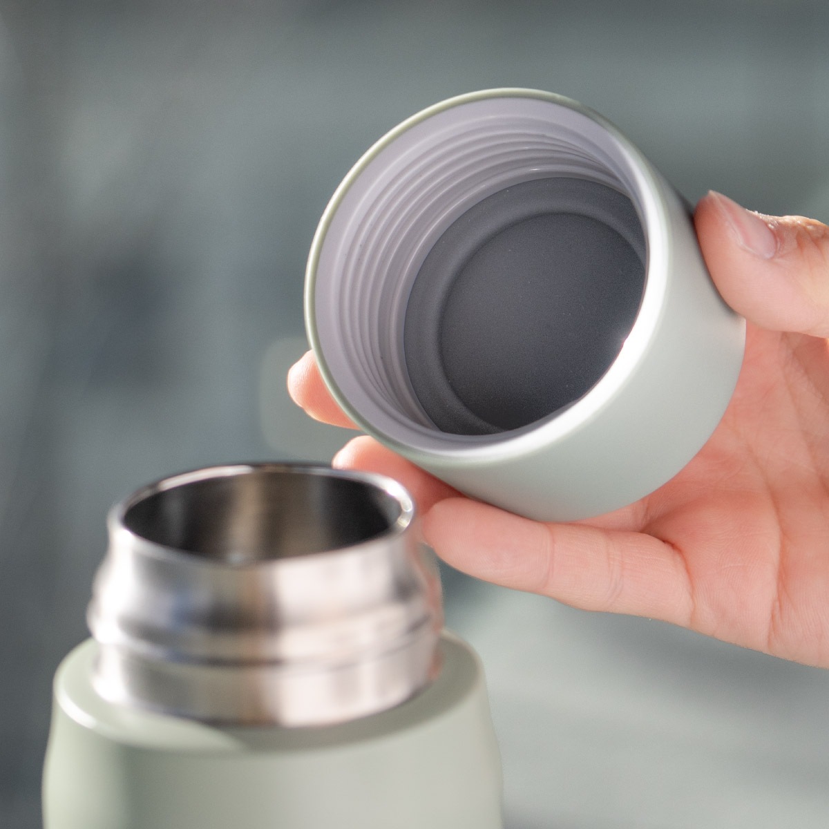 UNIR (ユニール) 洗いやすい シームレスボトル パッキン一体型 530ml スモーキーグリーン ASLB-530SGR