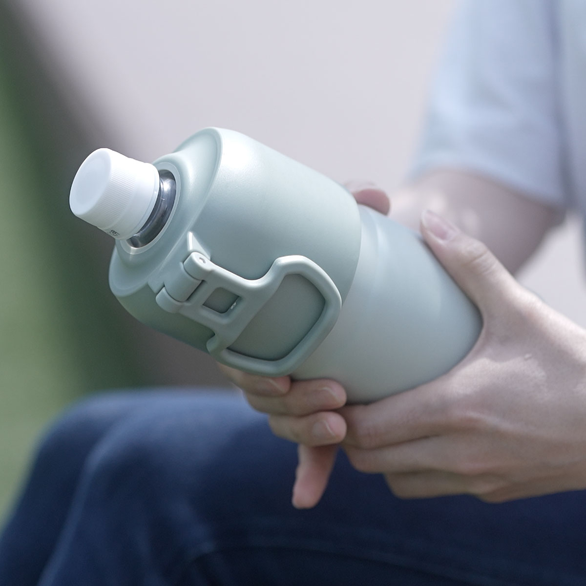 ケース販売 BOTTLE in BOTTLE（ボトルインボトル）ペットボトルホルダー Eタイプ ハンドル付き グレー ABIB-EGY12P