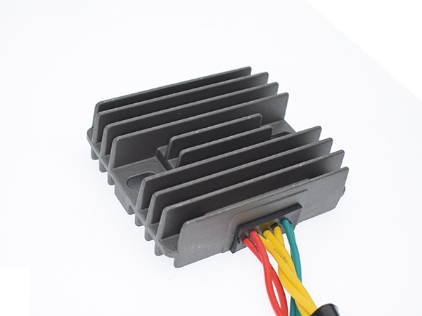 新品 CBR600F4i PC35 01-05 レギュレーター レクチファイア カスタム パーツ