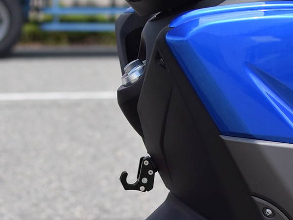 Nmax125 Nmax155 アルミ コンビニフック フレーム関連 コンビニフック Atop