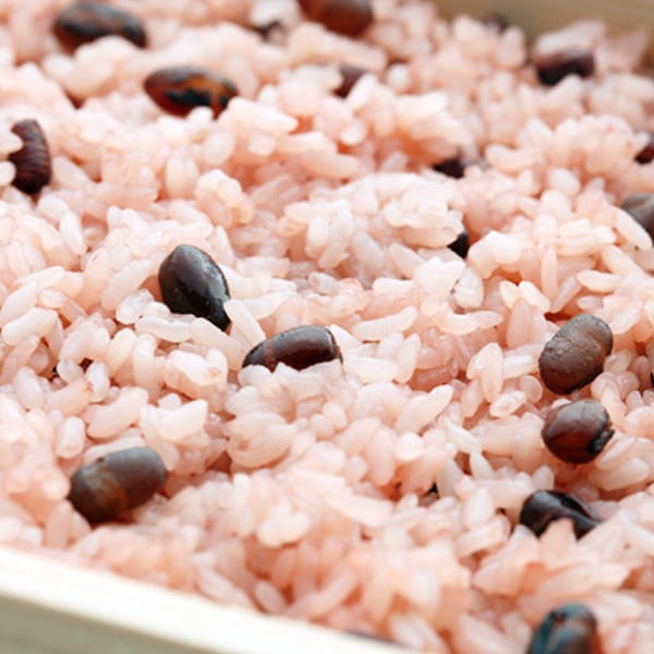 尾西食品 水でも作れるアルファ米 赤飯 1食分／100g（賞味期限 製造