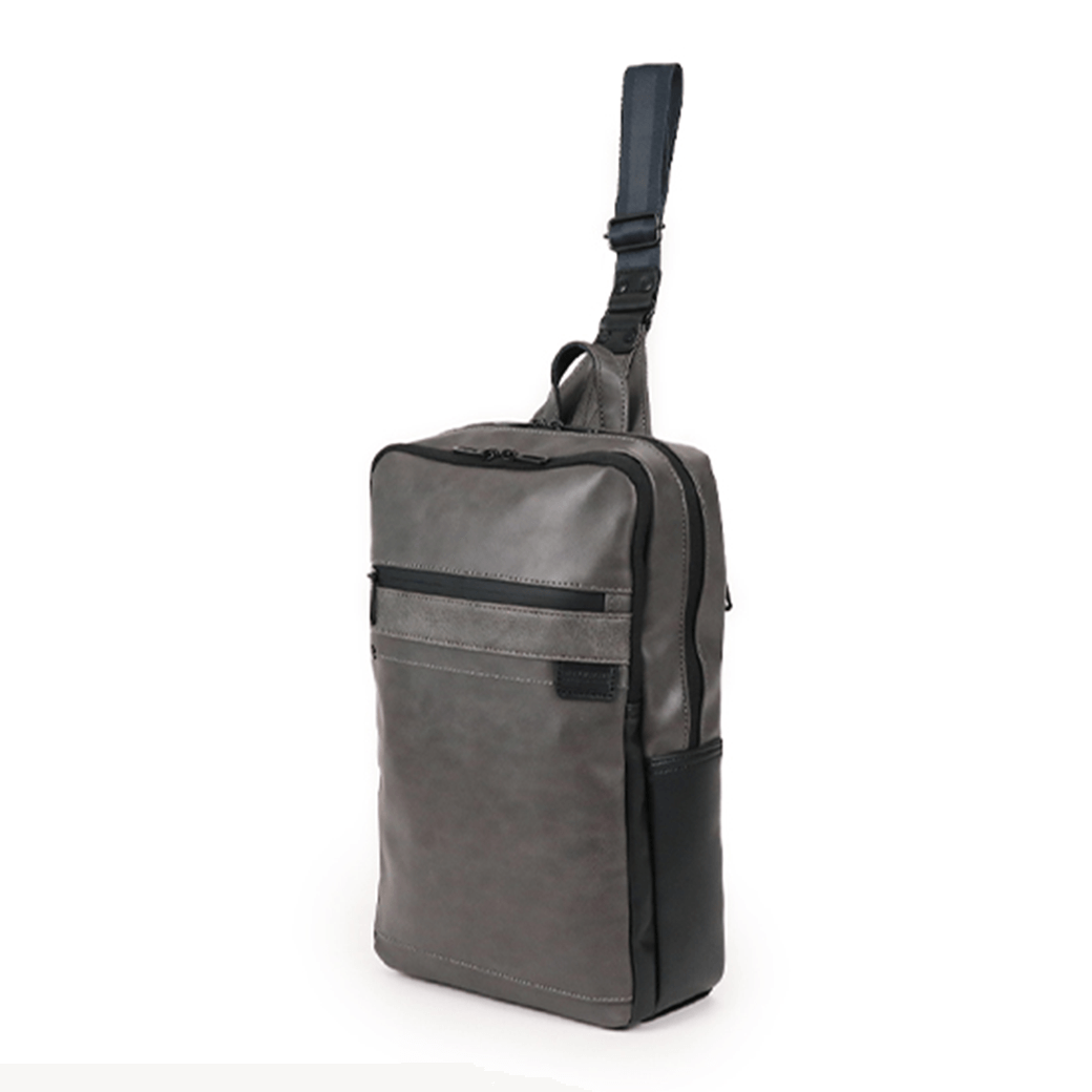 MOUSTACHE（ムスタッシュ）ボディバッグ（ヴィーガンレザー×イタリアン牛革）Lsize