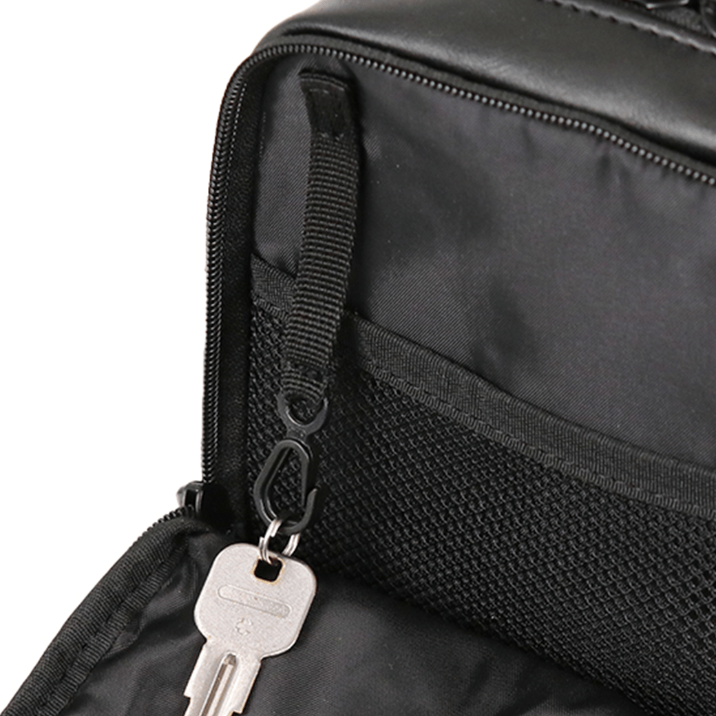 MOUSTACHE（ムスタッシュ）ボディバッグ（ヴィーガンレザー×イタリアン牛革）