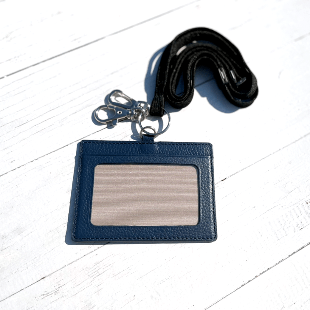 venton（ベントン）本革IDケース