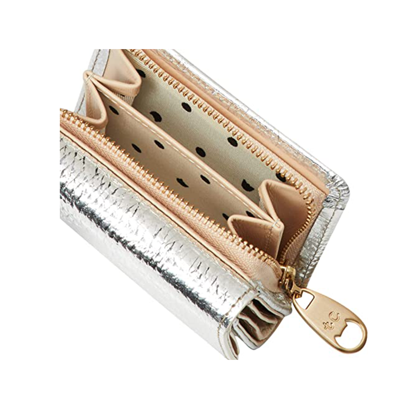 tsumori chisato CARRY（ツモリチサトキャリー）マルチカードケース