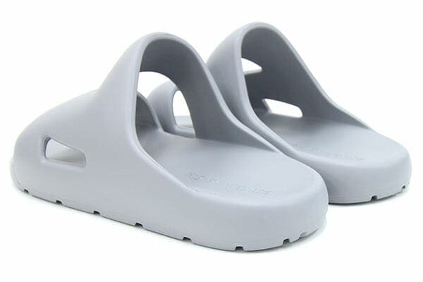 ボッテガヴェネタ サンダル バンド スライド 690103 グレー ラバー