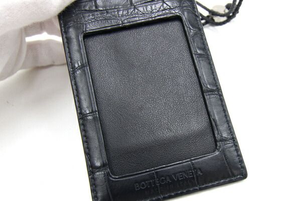 ボッテガヴェネタ カードケース ストラップ付き ブラック マット