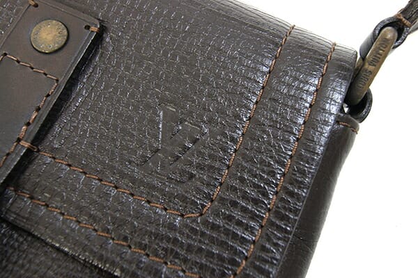 極美品 ルイヴィトン ユタ ユマ M92995 ショルダーバッグ 男女兼用 革 極美品 ルイヴィトン ユタ ユマ M92995 ショルダーバッグ 男女