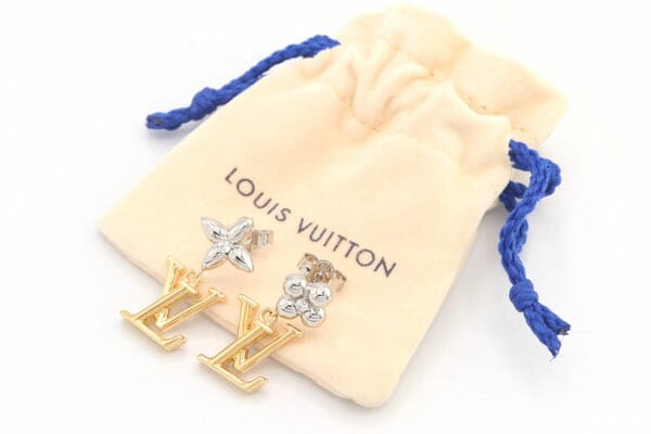 LOUIS VUITTON ピアス シルバー 210.jpg