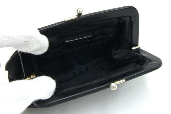 プラダ コインケース ブラック ナイロン レザー 中古 黒 がま口