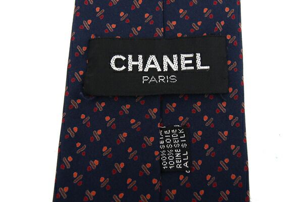 タイムセール未使用CHANEL ネクタイ ネイビー レッド ダイヤモンド 楽天市場】シャネル ネクタイ ネイビー シルク100％ 中古 メンズ