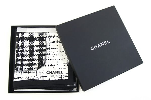 シャネル スカーフ ホワイト ブラック シルク100％ 中古 大判