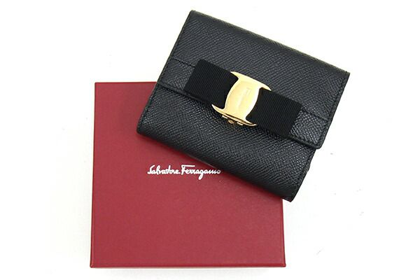 フェラガモ 折り財布 ハート ヴァラリボン バレンタイン限定 新品 Salvatore Ferragamo】【ハート】フェラガモ『ヴァラ リボン 二