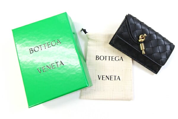 ビジネスカードケース　名刺入れ　ボッテガヴェネタ ☆送料関税込☆BOTTEGA VENETA カセット ビジネス カードケース