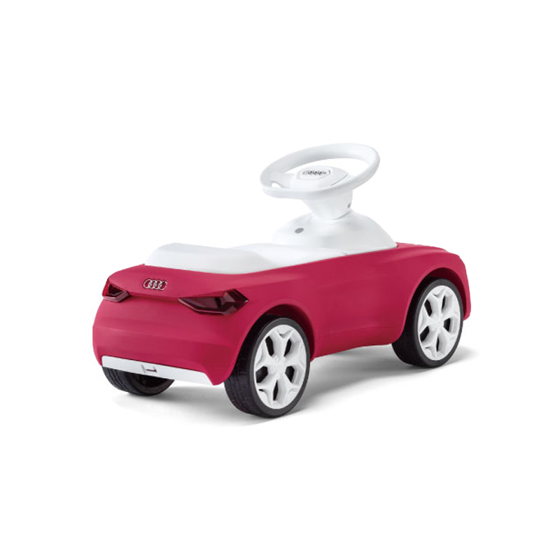 Audi ジュニアクアトロ（ピンク）