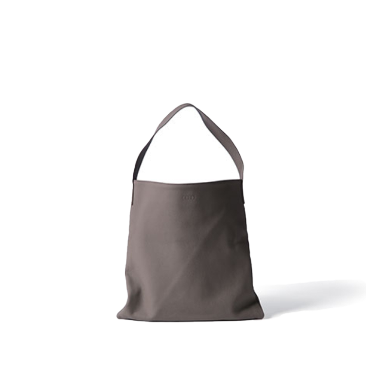 新品未使用　Audi バッグ Audi レザートートバッグ(グレージュ) | バッグ | Audi collection