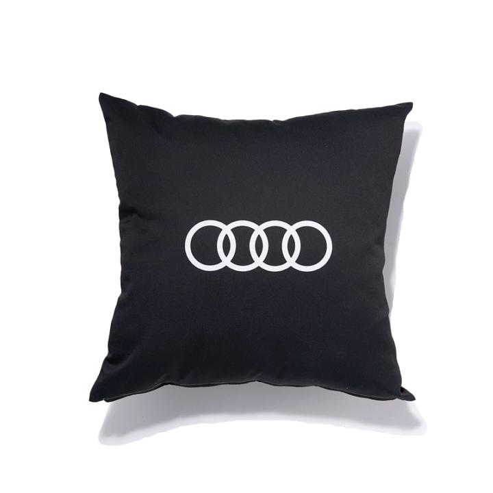 Audi 角形クッション（ブラック）