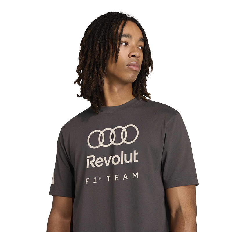 Audi Formula 1 メンズファングラフィックTシャツ（ユーティリティブラック）