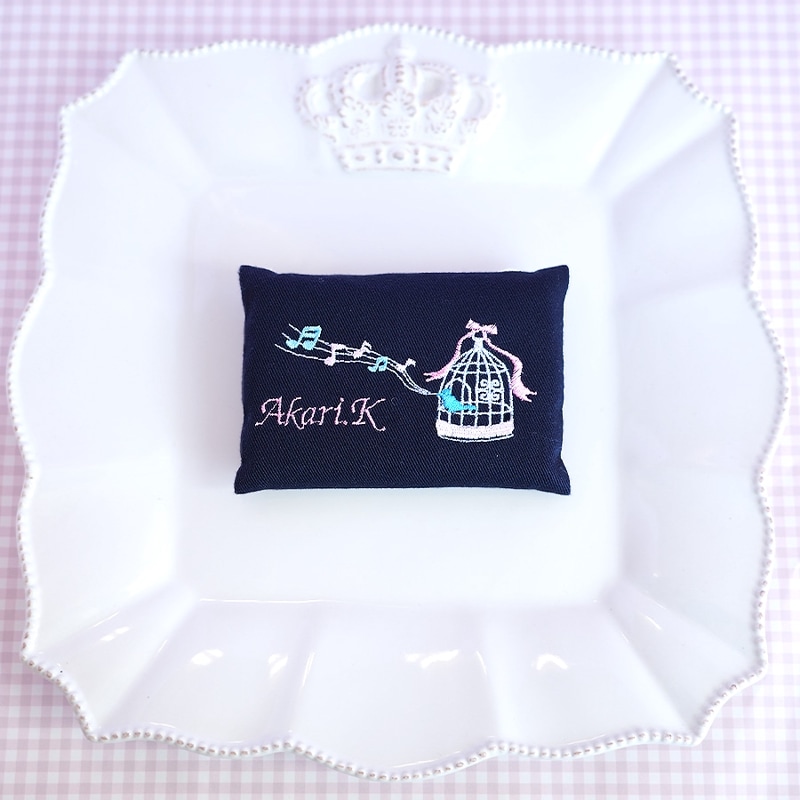 オーダー商品　イニシャル、お名前刺繍入り　入学、入園3点セット♡ お名前刺繍入り＊入園入学グッズセミオーダー (@atelier.loris