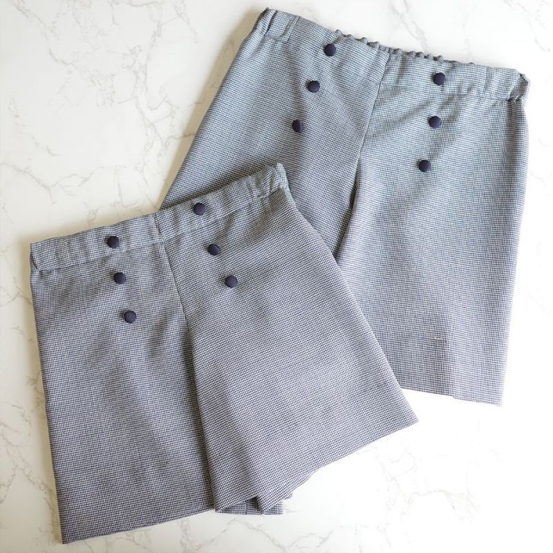 carinissimo】カリニッシモ 厚手濃紺 ボックスプリーツジャンパー 