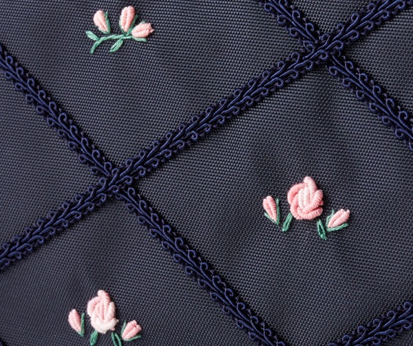 �ʥ�����֥졼�ɥ��֥Хå� ��ɽ�������