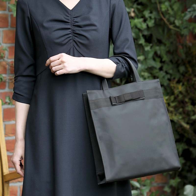 ナイロンサテンの縦型トートバッグ ダブルフェイスリボン Nry Stt Wfをお探しならお受験専門店 キルシェ ブリューテ