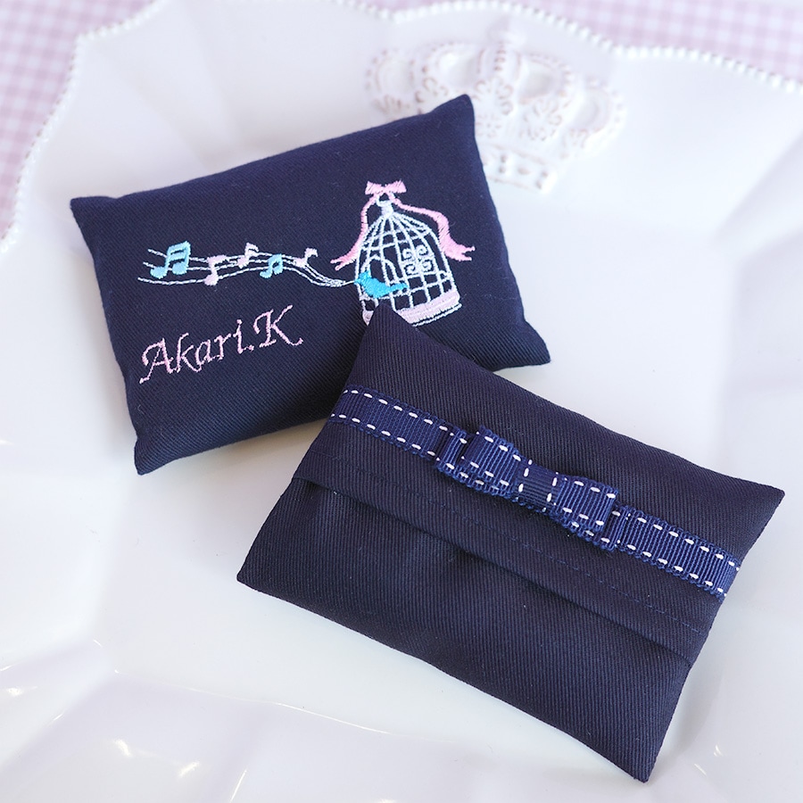 こん　手刺繍　シューズバッグ　サブバッグ　ティッシュケース　【1/2】 お名前刺繍/ミニティッシュケース 小鳥をお探しならお受験専門店
