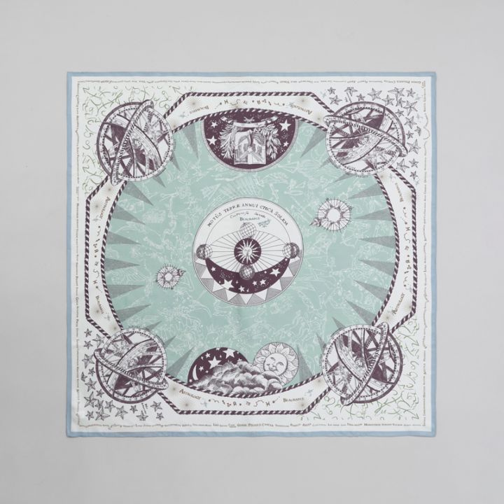 Oggi7月号掲載【 Beaurance (ビューランス)】シルクツイルプリントレギュラースカーフ