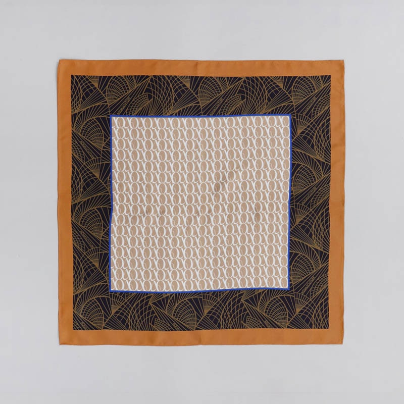 【 Aquascutum（アクアスキュータム）】シルクプリントプチスカーフ(WASH)