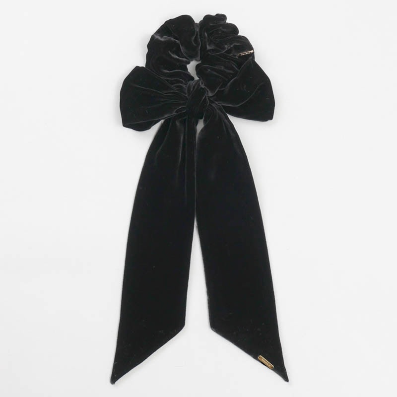 【 Beaurance （ビューランス）】シュシュ付きベルベットリボン