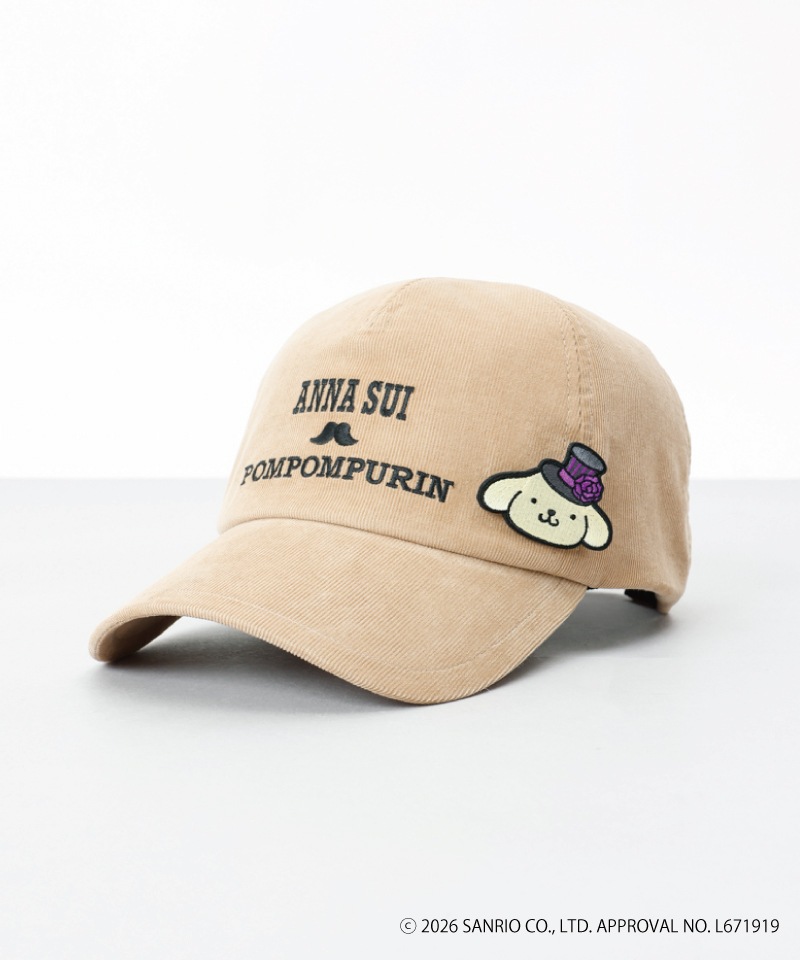 【 ANNA SUI（アナ スイ）】ANNA SUI x ポムポムプリン刺しゅうブローチ付きキャップ