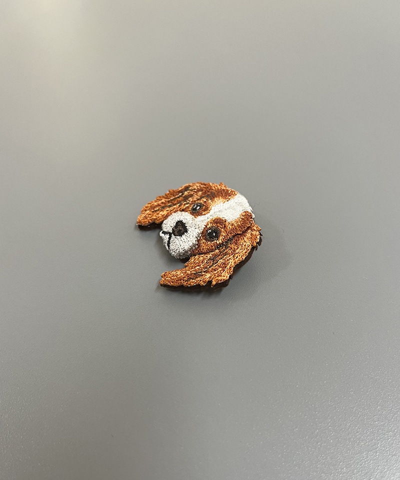 【 LM （エルム）】 ブローチ（キャバリア）