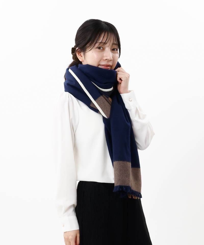 【 Beaurance （ビューランス）】ウールニットパイピングストール