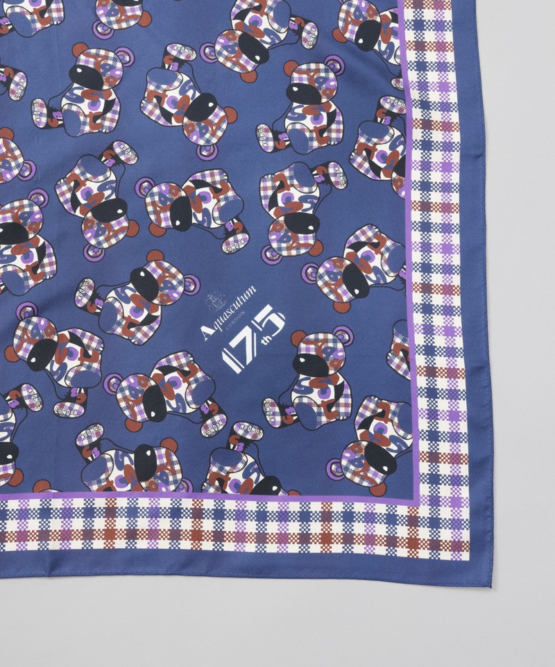 【 Aquascutum（アクアスキュータム）】175周年記念　クラブチェック×ベア　シルクプリントセミスカーフ