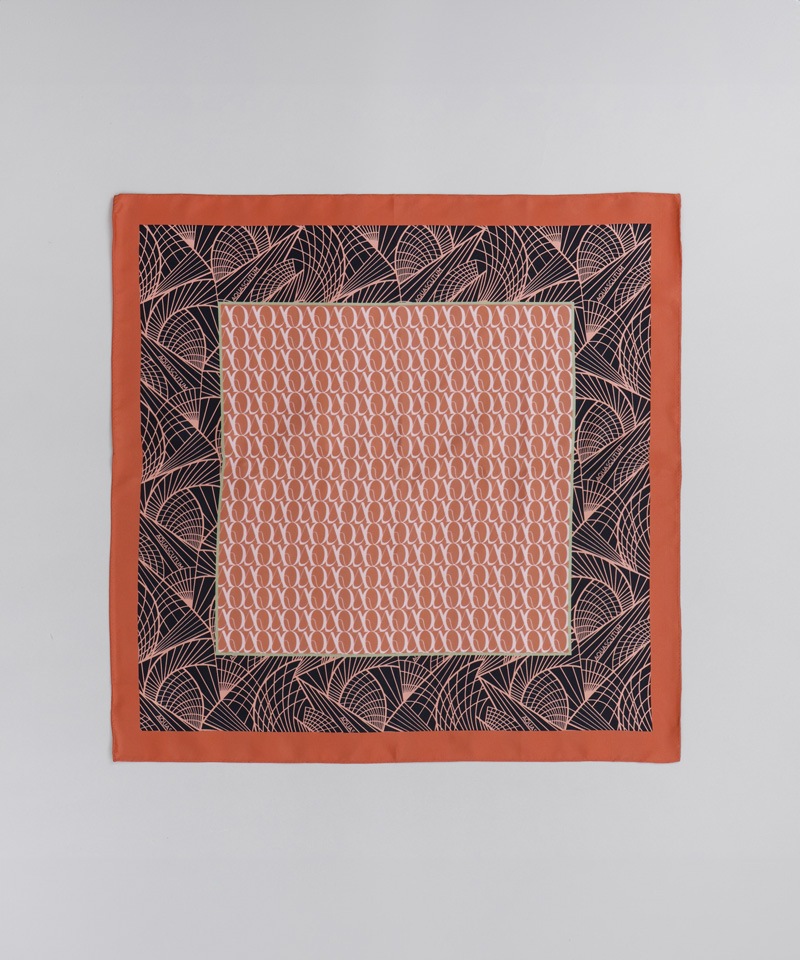 【 Aquascutum（アクアスキュータム）】シルクプリントプチスカーフ(WASH)