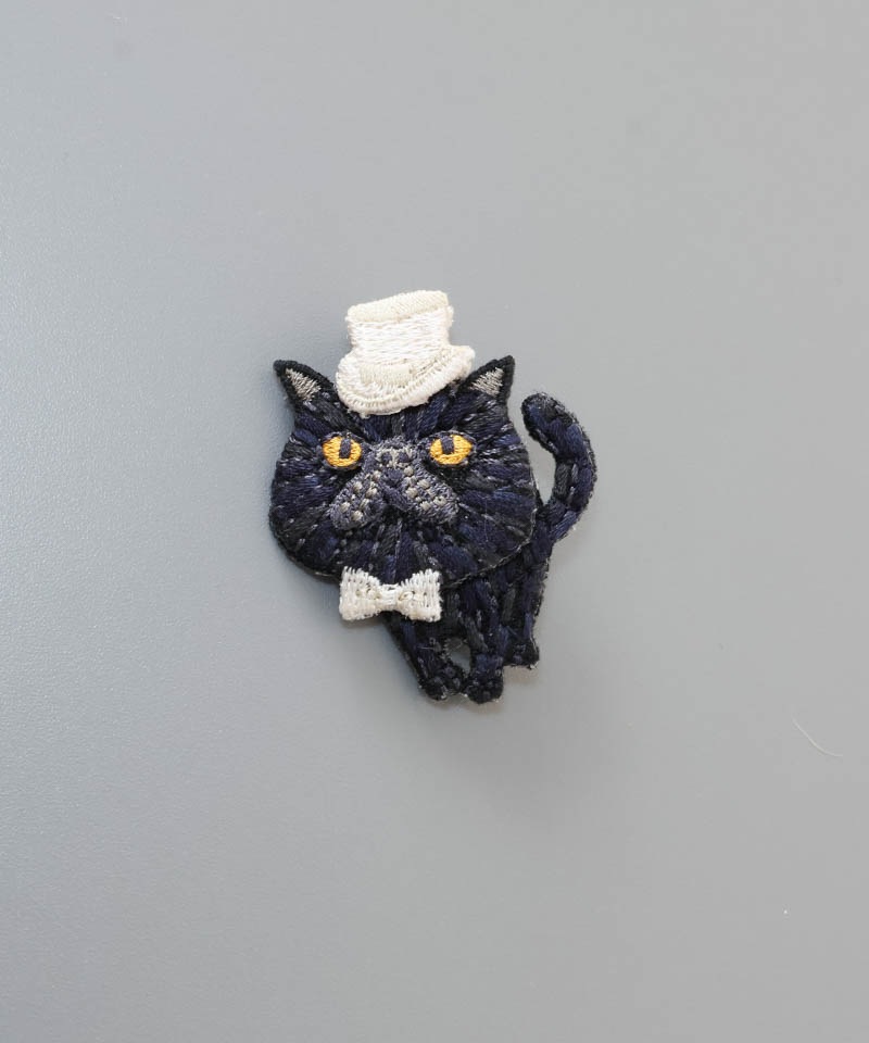 【 LM （エルム）】 ブローチ（猫）