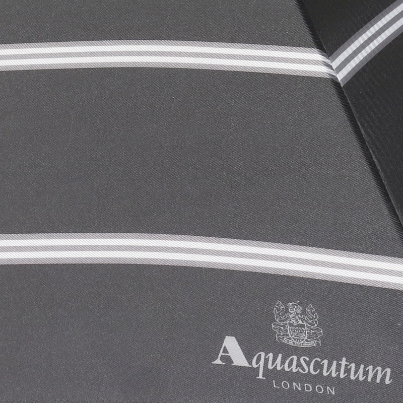 【 Aquascutum（アクアスキュータム）】 雨傘（長傘）