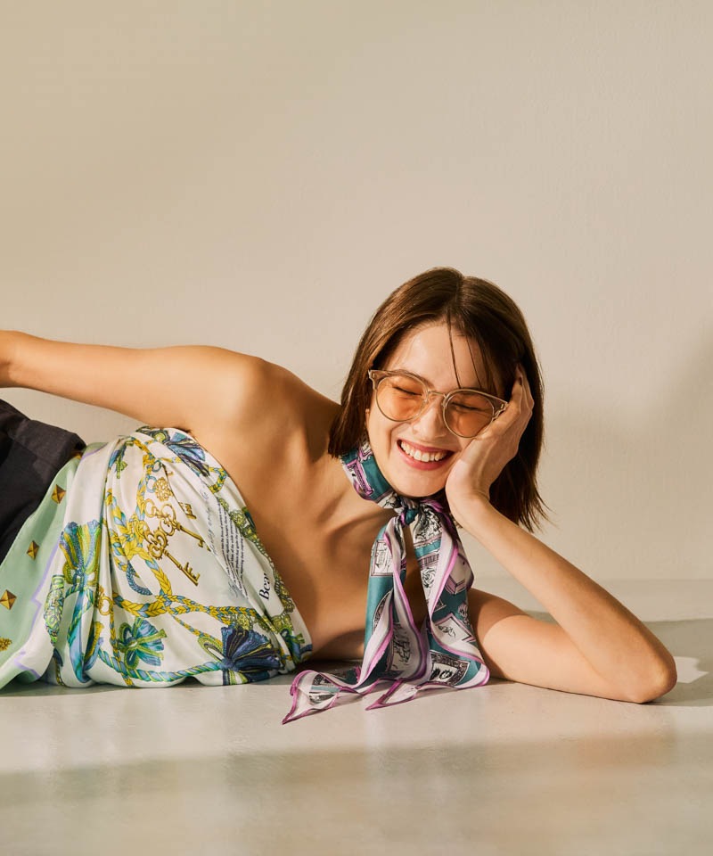 【 Beaurance （ビューランス）】シルクひし形スカーフ