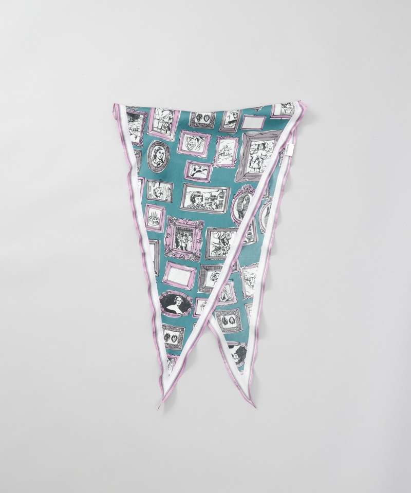 【 Beaurance （ビューランス）】シルクひし形スカーフ