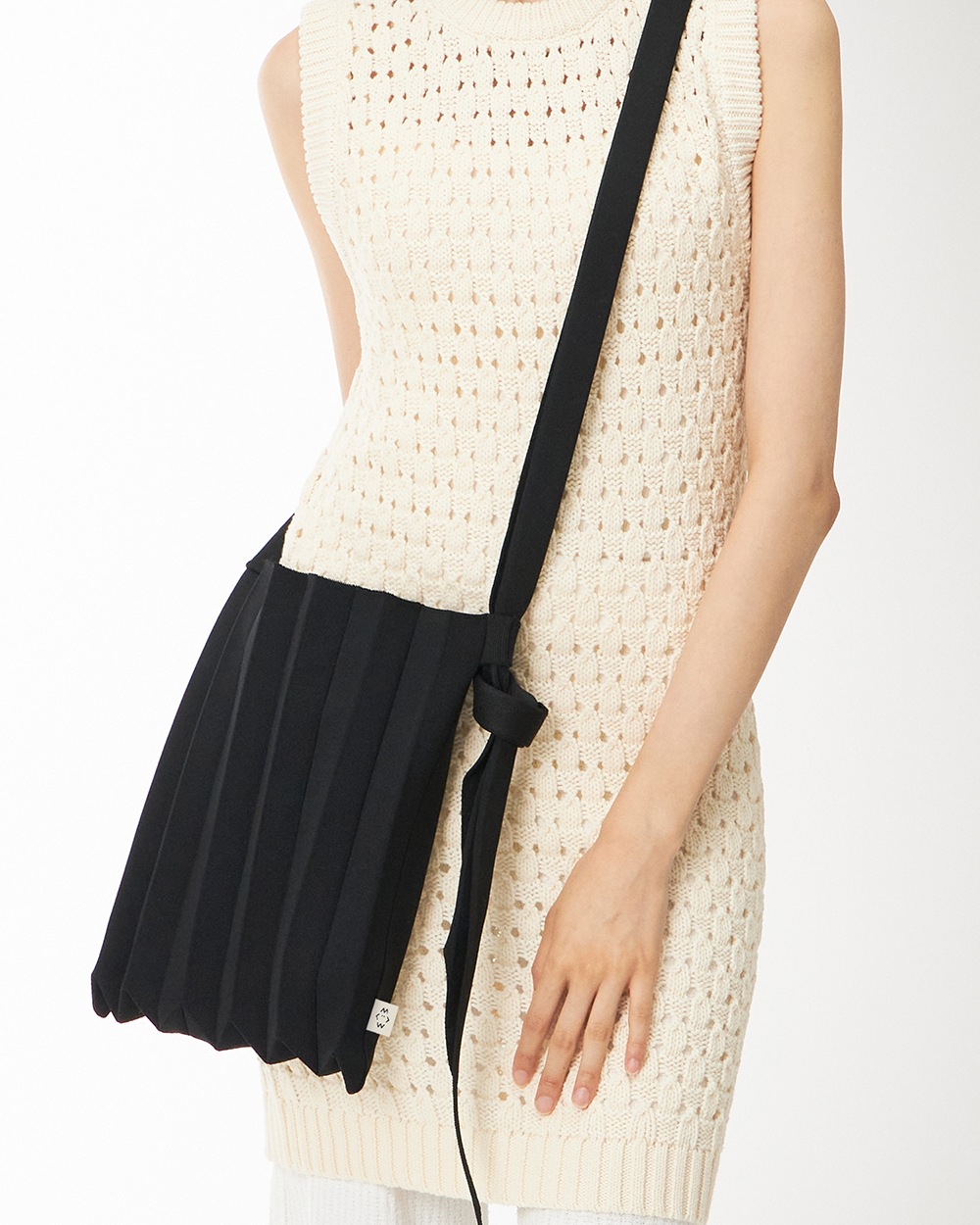 【PLEATS MAMA(プリーツママ)】NEW CROSS BAG   ニュークロスバッグ