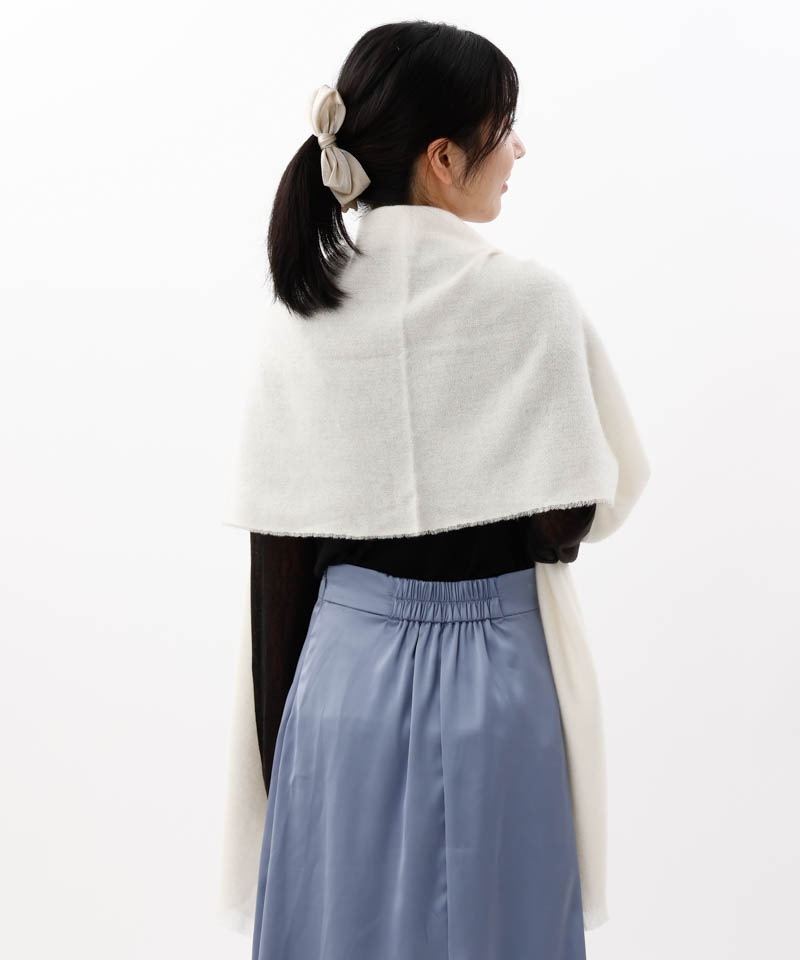【 LANVIN COLLECTION（ランバン コレクション） 】エアリーカシミヤ中厚無地ストール