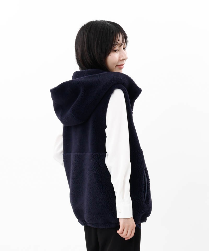 otona MUSE 12月号掲載【 Beaurance （ビューランス）】フード付きボアエコファージレ