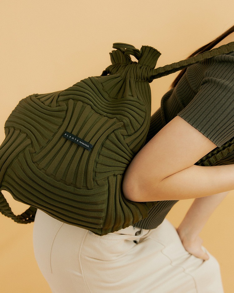 PLEATS MAMA(プリーツママ)】BOW BACKPACK ボウバックパック